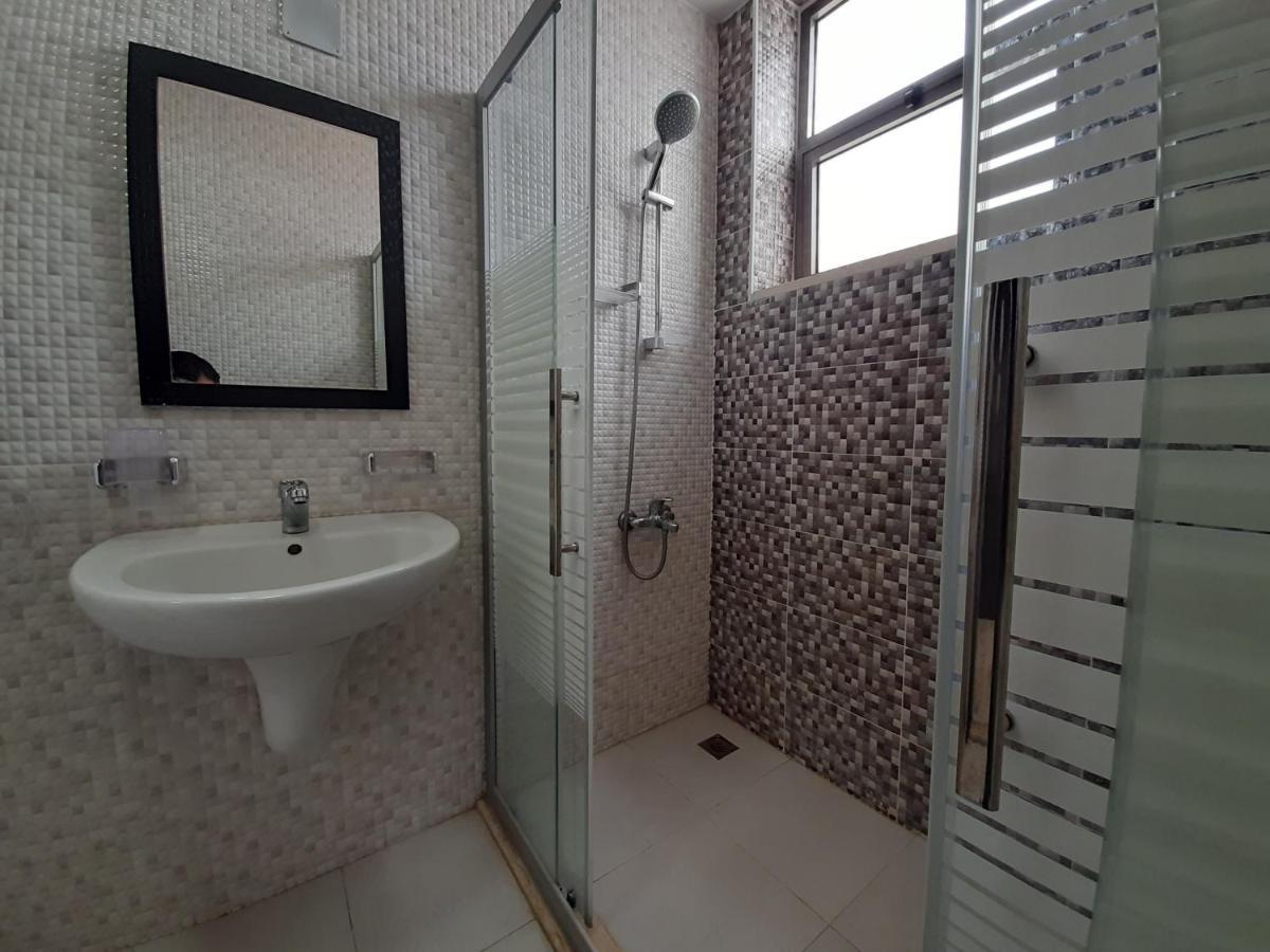 Furnished Apartments Near Mcdonald'S Al-Madina Al-Monawara St Аман Екстериор снимка
