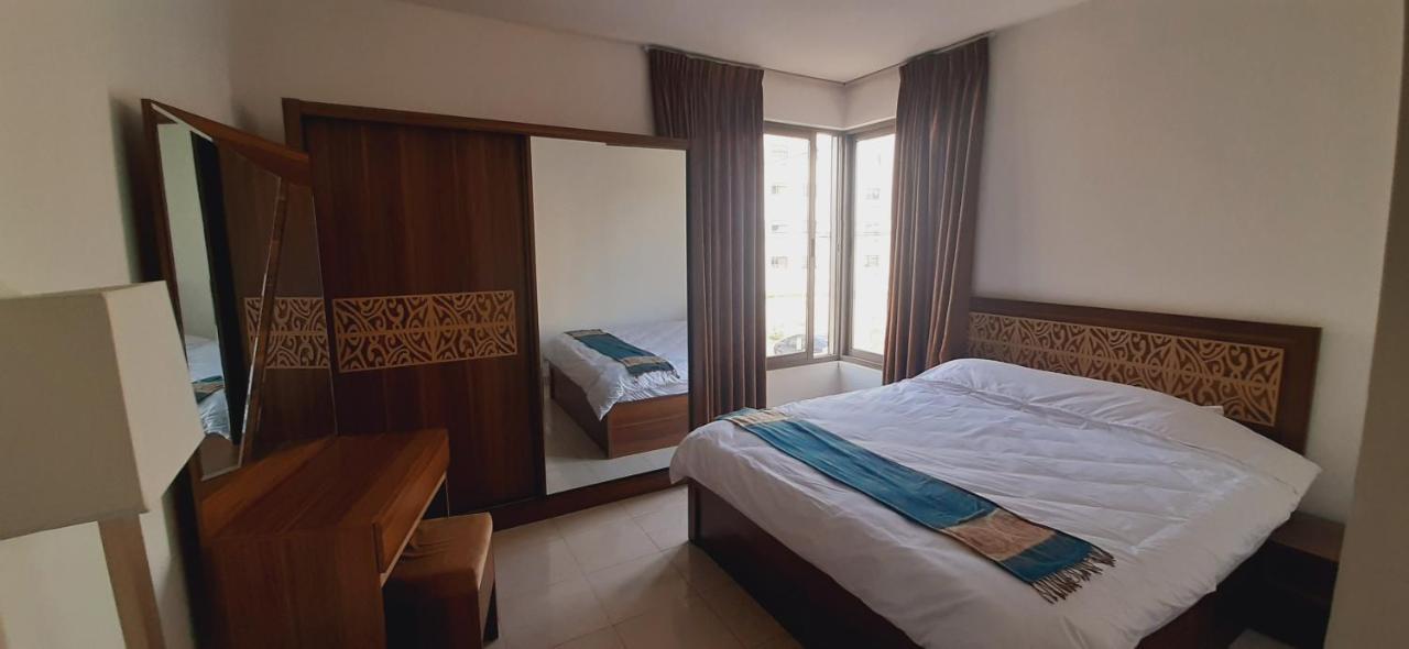 Furnished Apartments Near Mcdonald'S Al-Madina Al-Monawara St Аман Екстериор снимка
